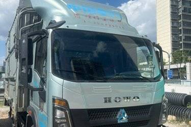 二手重汽HOWO悍将 4.15米单排纯电动仓栅式轻卡 潍柴动力131.98kWh  二手电动卡车电动载货车图片