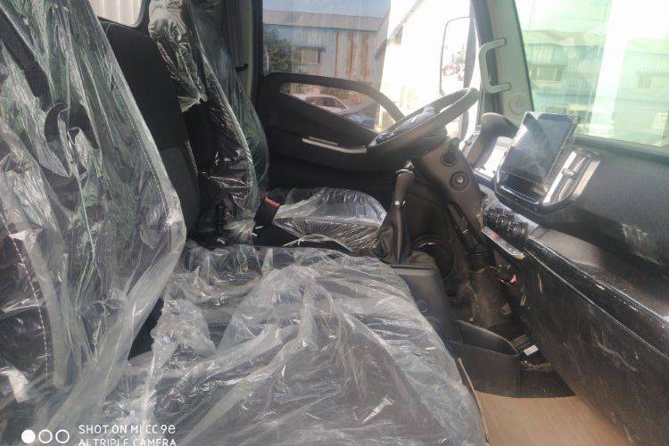 二手福田时代领航 152马力 载货车
