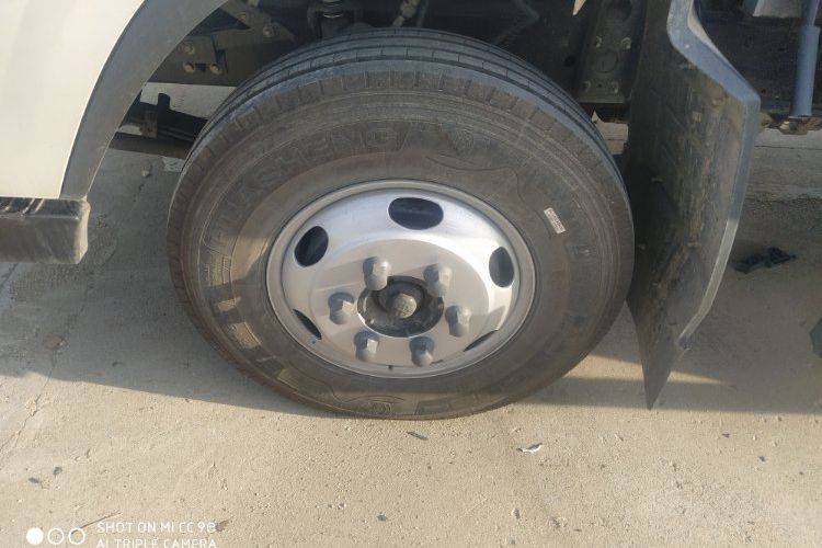 二手福田时代领航 152马力 载货车
