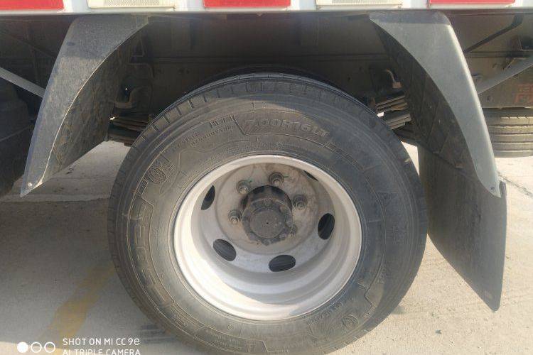 二手福田时代领航 152马力 载货车