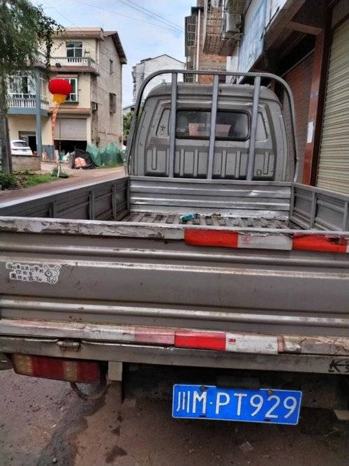 新龙马汽车 116马力 载货车