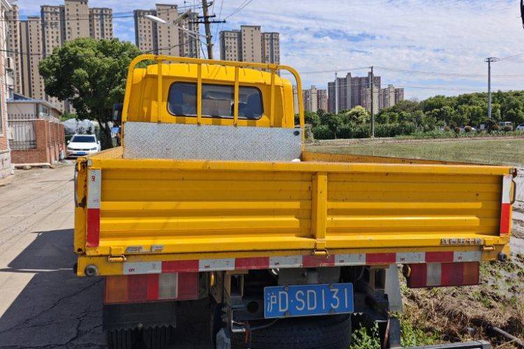 二手江西五十铃 127马力 载货车