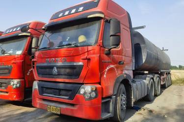 二手中国重汽 豪瀚N7W重卡 460马力 6X4牵引车(重汽HW257)(国五) 双驱 中国重汽二手牵引车 黄牌