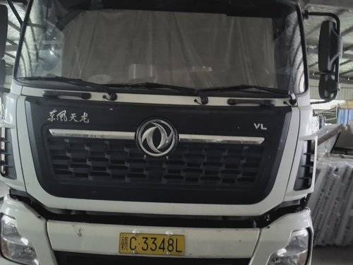 东风商用车 292马力 载货车