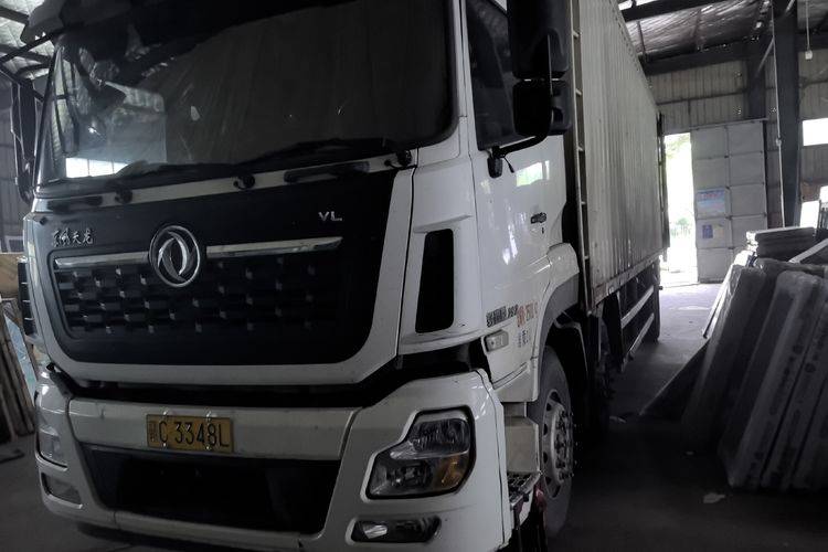 二手东风商用车 292马力 载货车