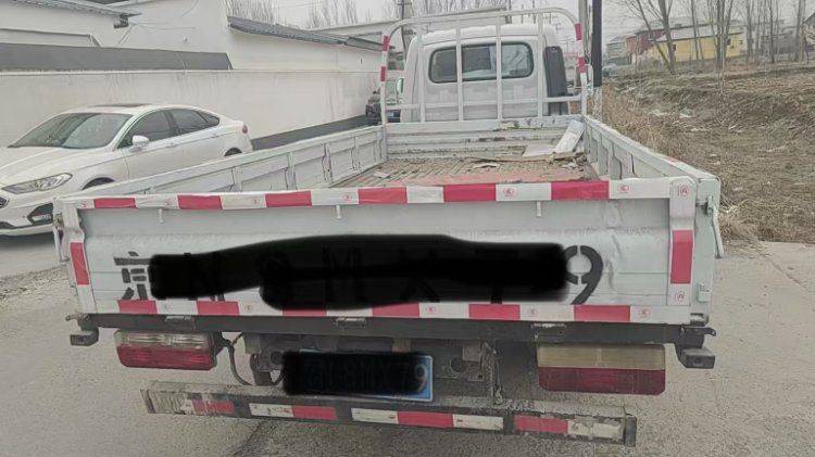 二手东风途逸 95马力 载货车