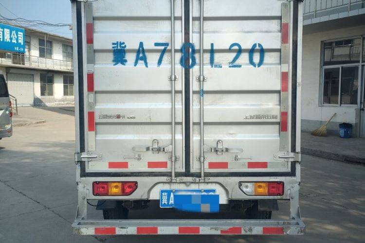 二手上汽通用五菱 99马力 载货车
