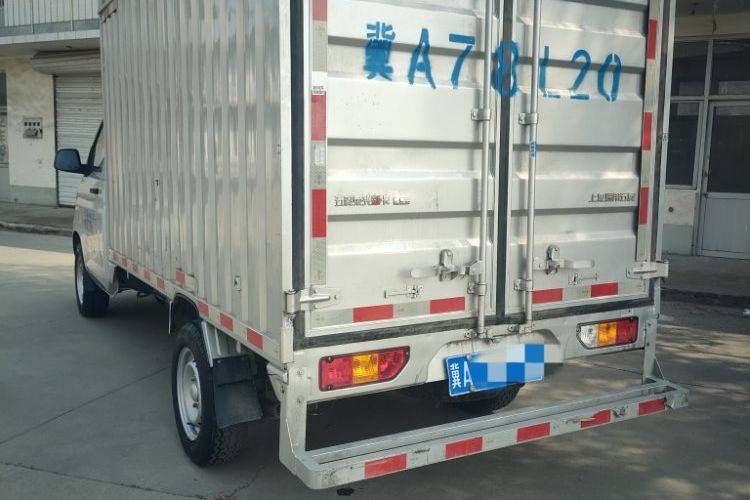 二手上汽通用五菱 99马力 载货车