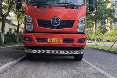 二手大运 致胜中卡 220马力 6X2 6.8米自卸车(国五) 前四后四 玉柴二手自卸车 黄牌图片