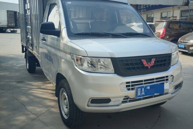 二手上汽通用五菱 99马力 载货车