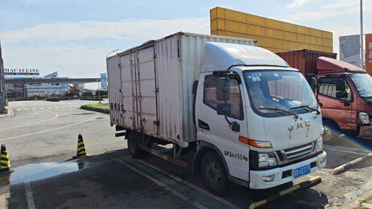 二手江淮骏铃 129马力 载货车