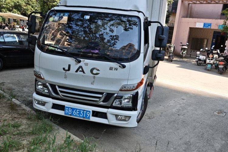 二手江淮骏铃 129马力 载货车