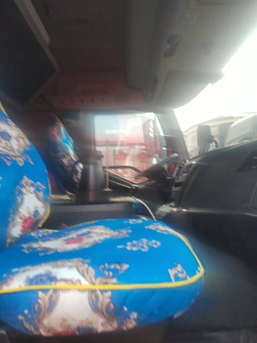 一汽解放 420马力 载货车