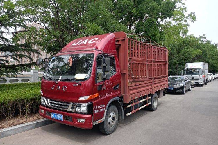 二手江淮骏铃 156马力 载货车