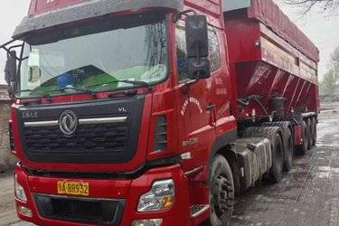 二手东风商用车 天龙重卡 560马力 4X2 AMT自动挡概念牵引车(国六) 单桥 东风二手牵引车 黄牌