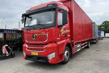 二手陕汽康明斯 龙骥 280马力 4X2 9.8米LNG厢式载货车(国六) 单桥 康明斯二手载货车 黄牌图片