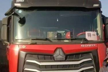 二手中国重汽 HOWO Max重卡 480马力 6X4牵引车(国六) 双驱 潍柴二手牵引车 黄牌图片