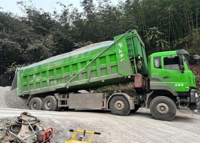 二手东风商用车 600Wh 电动卡车