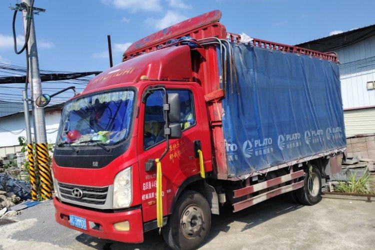 二手现代商用车 156马力 载货车
