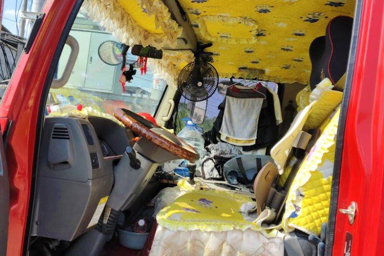 二手现代商用车 156马力 载货车