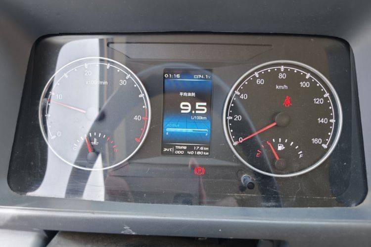 二手庆铃五十铃 120马力 载货车