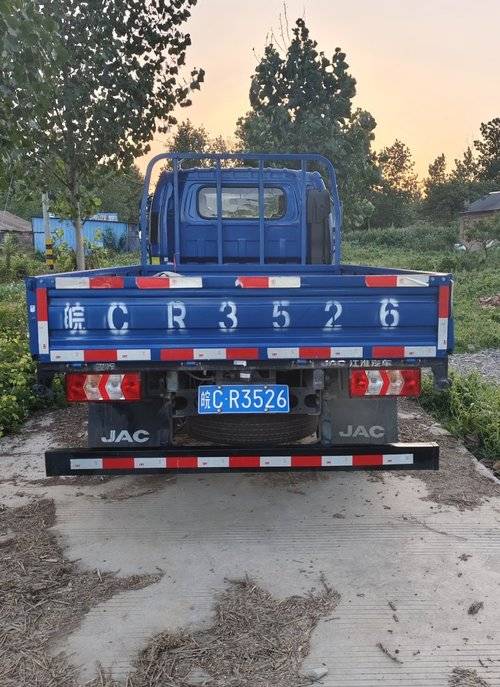 江淮骏铃 131马力 载货车