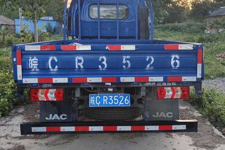 江淮骏铃 131马力 载货车
