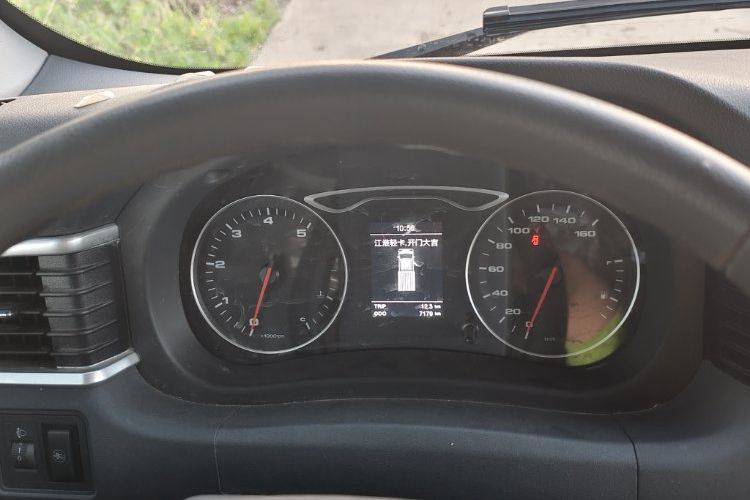 江淮骏铃 131马力 载货车