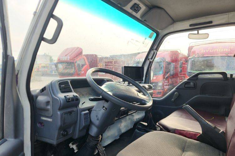 二手江西五十铃 116马力 载货车