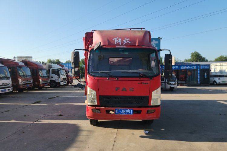 二手一汽凌河 129马力 载货车