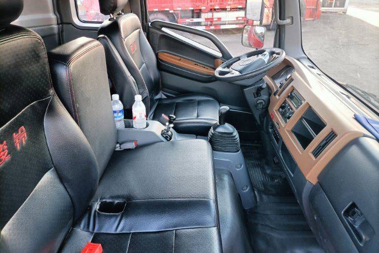 二手江淮骏铃 170马力 载货车