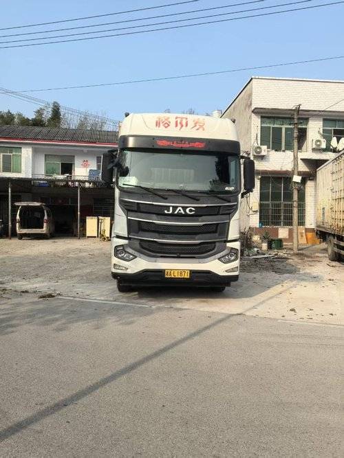 江淮格尔发 220马力 载货车