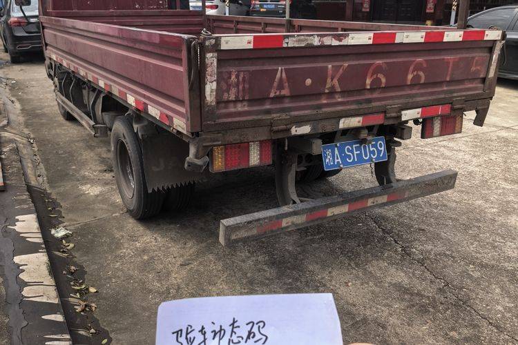 江淮骏铃 120马力 载货车