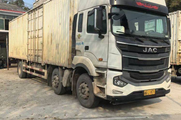 江淮格尔发 220马力 载货车