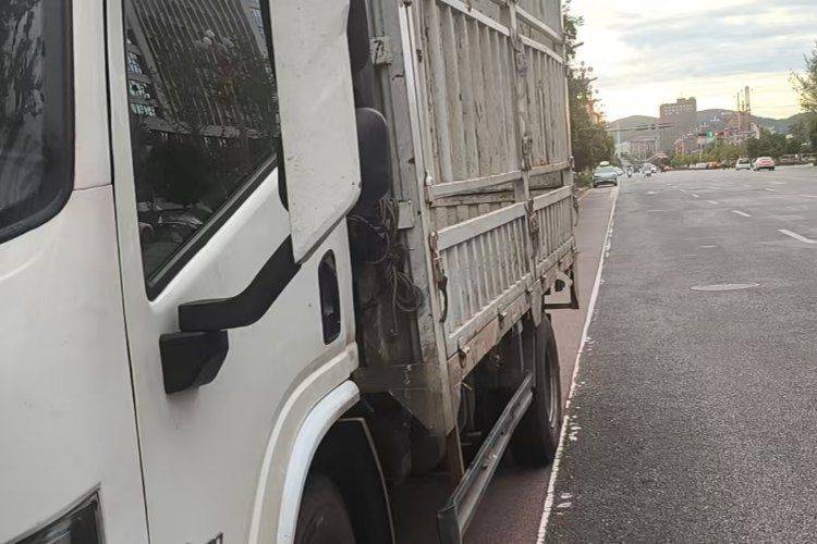 二手陕汽商用车 160马力 载货车