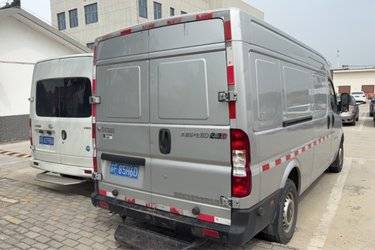 二手东风股份 御风V9 2020款 110马力 经济型 长轴高顶 3座 2.3T厢式运输车(国五)二手封闭货车前驱图片