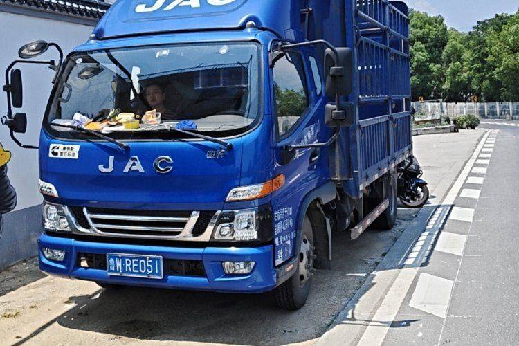 二手江淮骏铃 152马力 载货车
