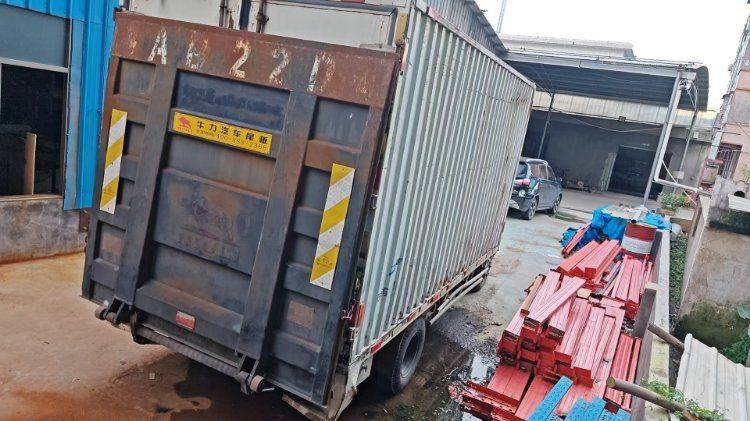 二手庆铃五十铃 98马力 载货车