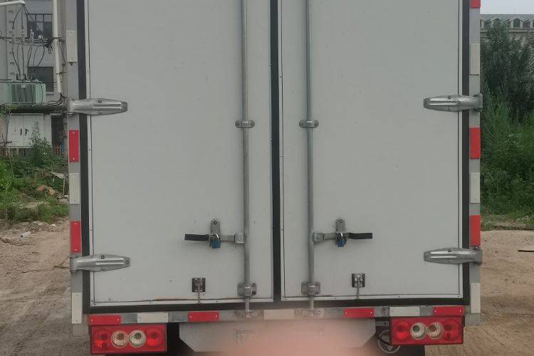 福田奥铃 144马力 载货车