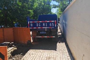 二手唐骏欧铃 欧冠 110马力 3.2米自卸车(国五) 单桥 锡柴二手自卸车 蓝牌图片