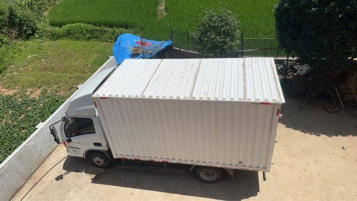 二手上汽轻卡(原上汽跃进) 133马力 载货车