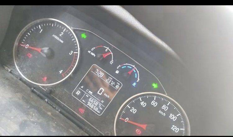 二手福田欧马可 118马力 载货车