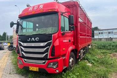 二手江淮 格尔发K5L中卡 220马力 4X2 6.8米仓栅式载货车(国五) 单桥 玉柴二手载货车 黄牌