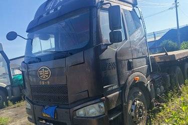 二手一汽解放 J6P重卡 领航版 460马力 4X2牵引车(国五) 单桥 锡柴二手牵引车 黄牌