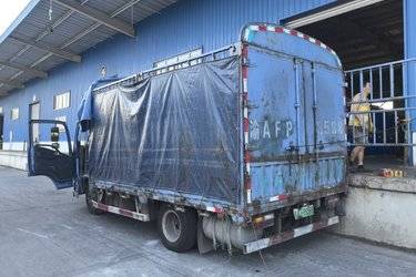 二手陕汽轻卡 德龙K3000 130马力 3.85米排半仓栅式轻卡(国六) 单桥 潍柴二手载货车 蓝牌图片