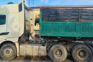 二手中国重汽 HOWO TH7重卡 540马力 6X4 牵引车(国六) 双驱 曼二手牵引车 黄牌图片