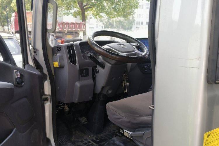 福田奥铃 156马力 载货车
