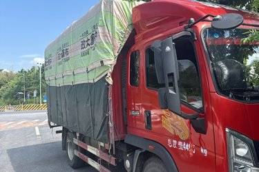 二手中国重汽 豪曼H5 4X2 单排栏板轻卡(国六) 单桥 潍柴二手载货车图片