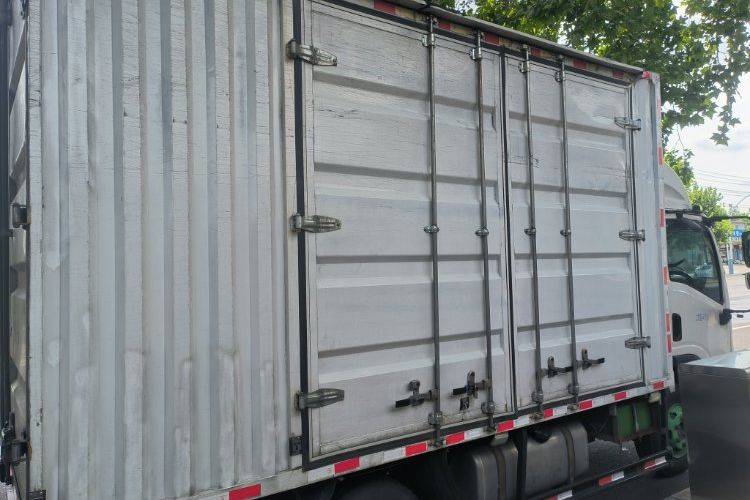 二手陕汽商用车 143马力 载货车