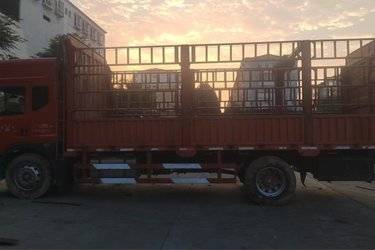 二手东风 多利卡D9K 220马力 4X2 6.8米仓栅式载货车(国六) 单桥 东风康明斯二手载货车 黄牌图片
